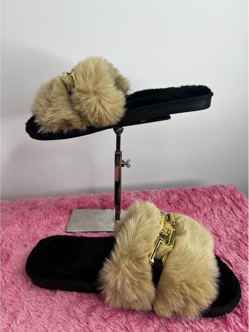 Women’s Faux Fur Slide Slippers Gold Chain Black Beige Cozy House Shoes EU 36-37